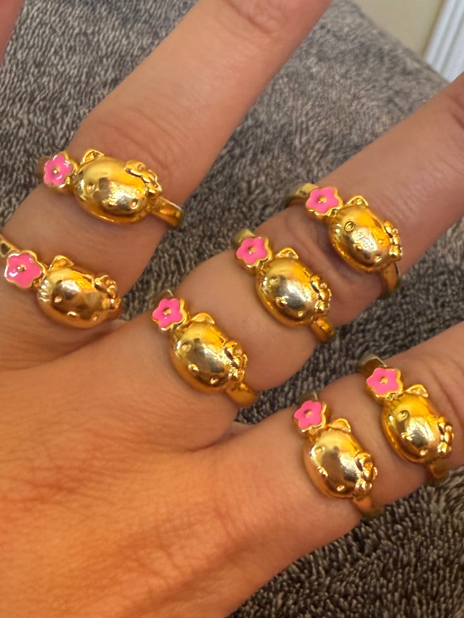 18K HK RING PINK FLOWER